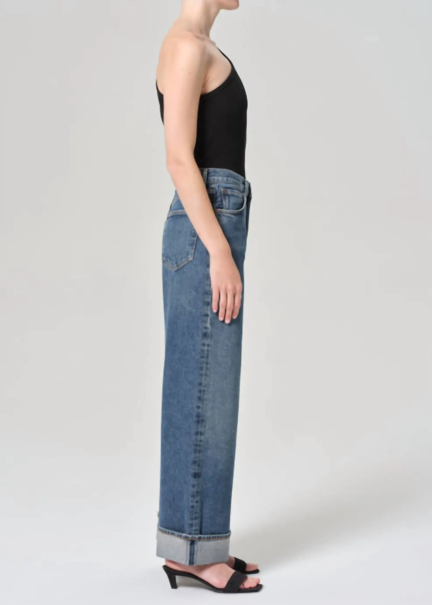 Dame High Rise Wide Leg Petite Jean