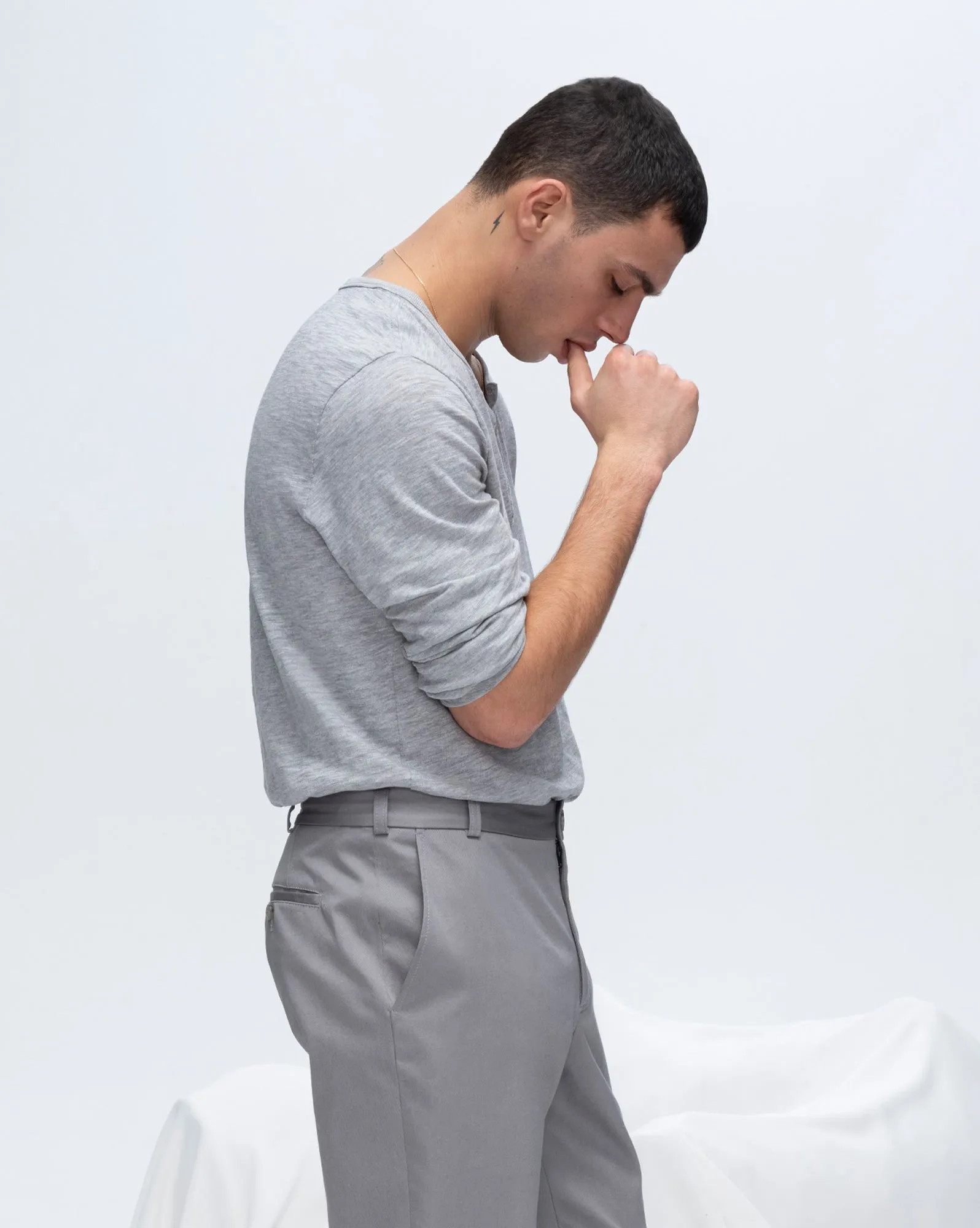 Slub Jersey Destroyed Wash Henley - Heather Grey