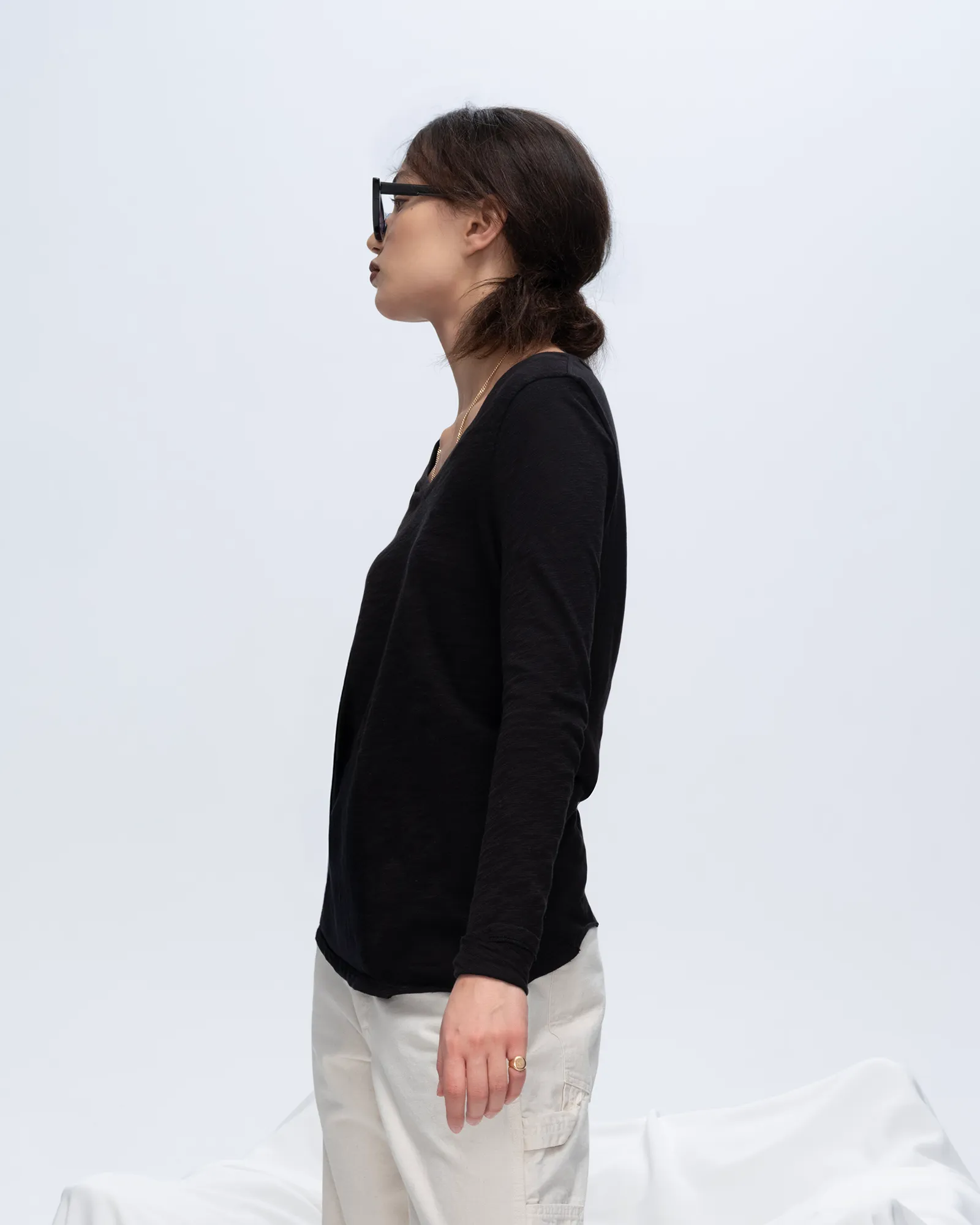 Slub Jersey Long Sleeve V-Neck Tee - Black
