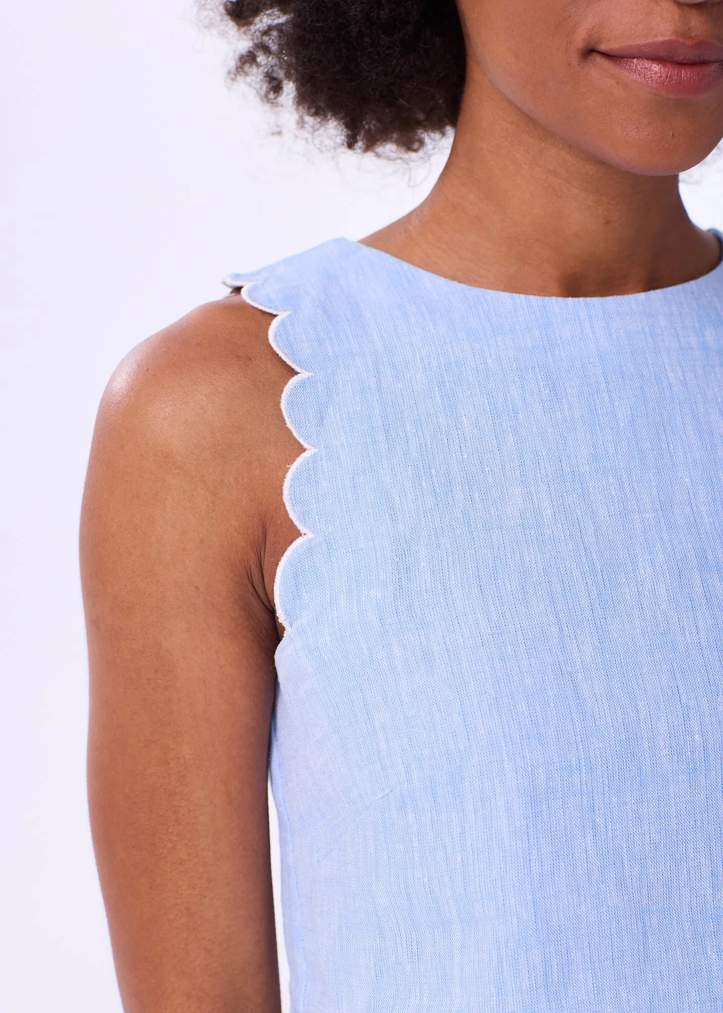 The Scallop Linen Tank